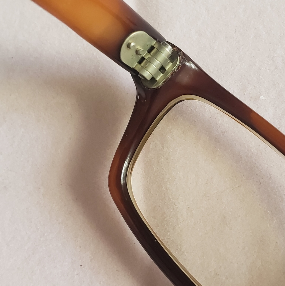 ZYLOWARE | Brown Eyeglasses Frames - Picture 12 of 17
